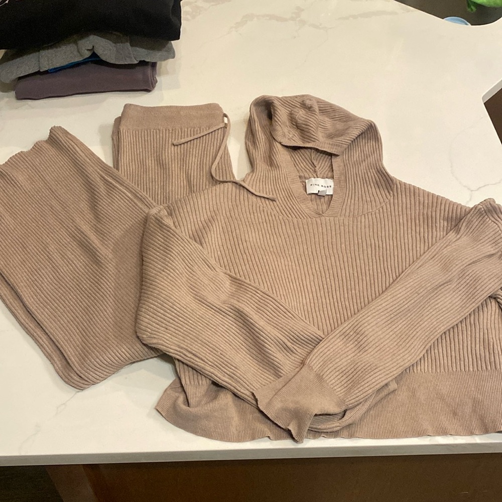 Pink Rose Ribbed Sweatsuit